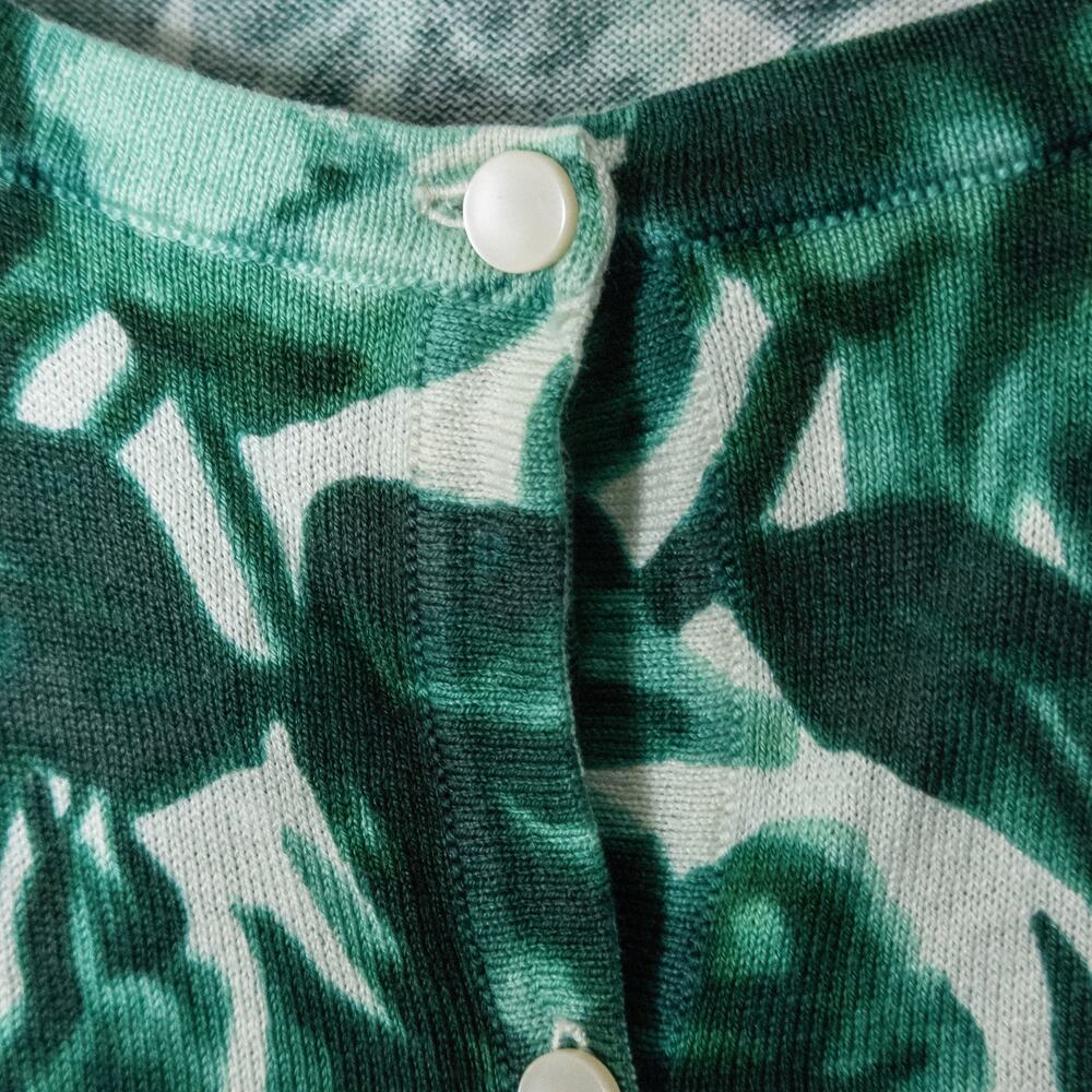 Talbots Women’s Blouse Green Floral Botanical Garden Prep Lightweight Knit Large - Picture 4 of 10